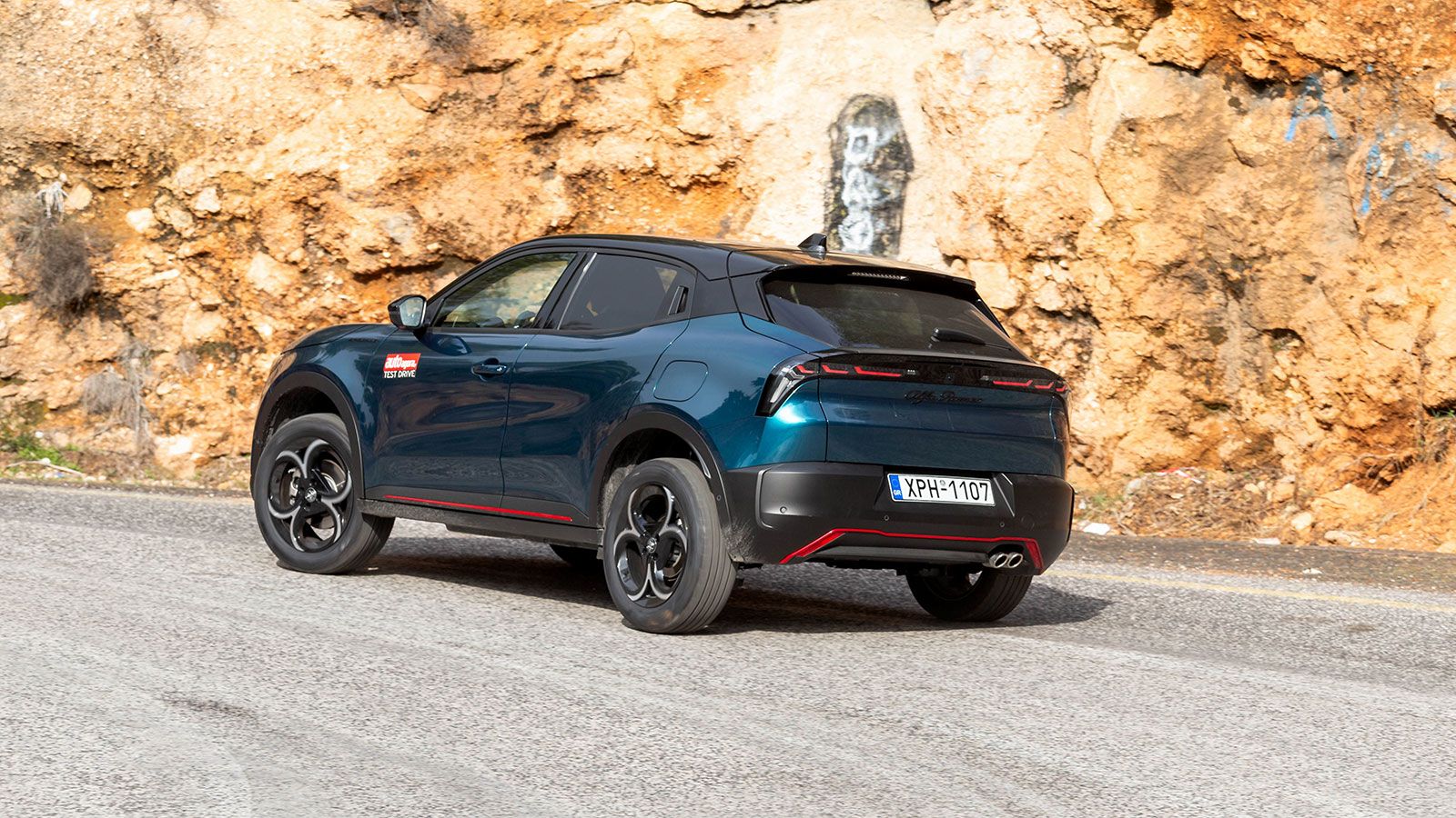 Ford Puma mHEV 125 PS VS Alfa Romeo Junior Ibrida 145 PS